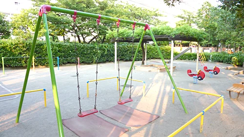 あすなろ児童遊園の写真