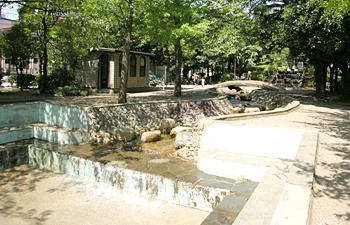 宇喜田中央公園じゃぶじゃぶ池の写真