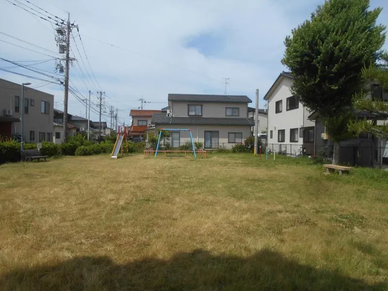 金石北１丁目児童公園の写真