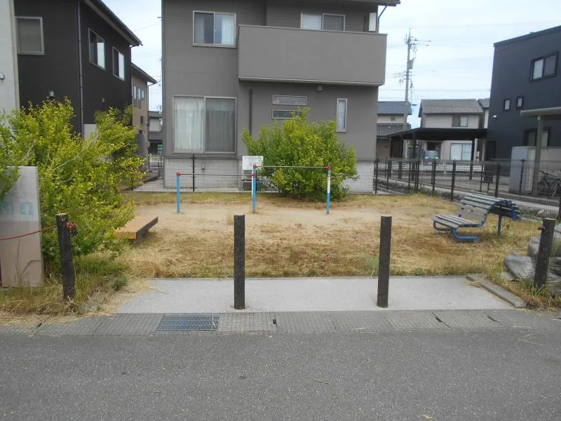 金石西１丁目あじさい小公園の写真