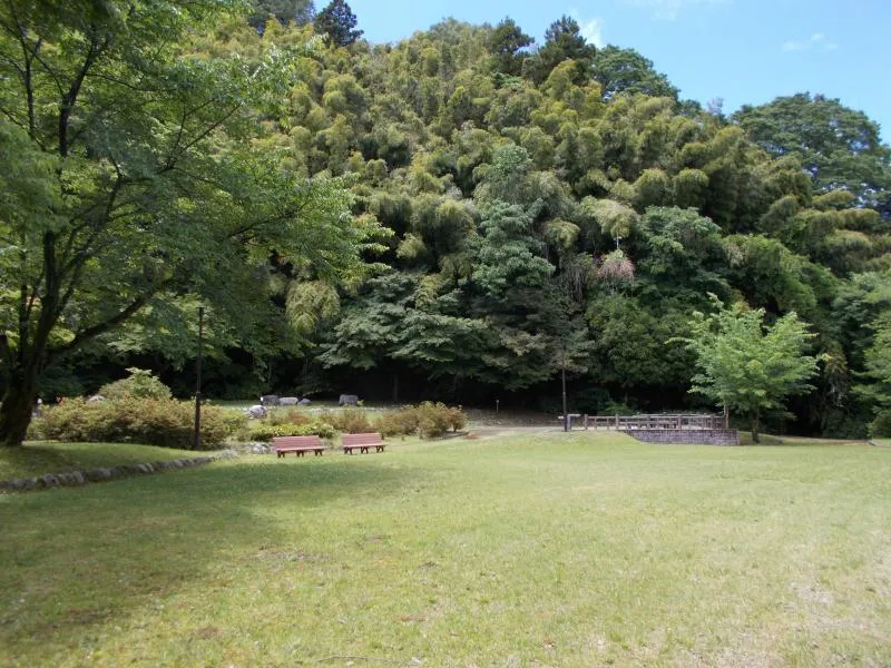 鳴和憩いの広場の写真