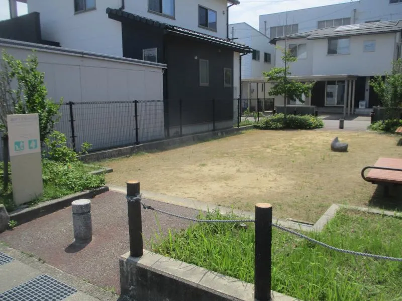 森戸１丁目小公園の写真