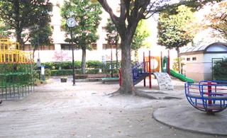 つばめ児童遊園の写真