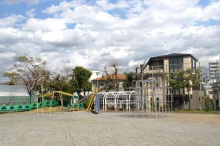 平井わかばと公園の写真